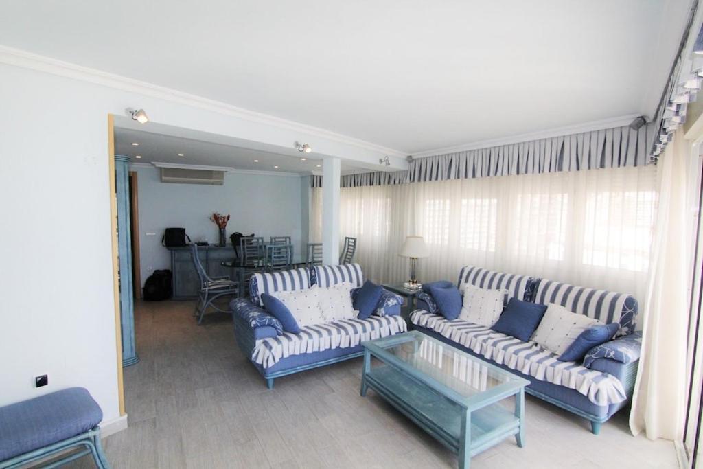 Apartamento Torre Yago, primera línea de playa para 6 personas Benidorm Bagian luar foto