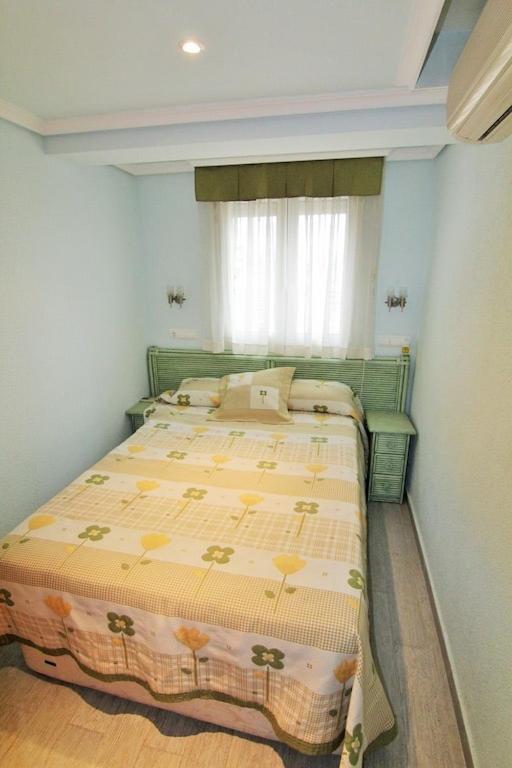 Apartamento Torre Yago, primera línea de playa para 6 personas Benidorm Bagian luar foto