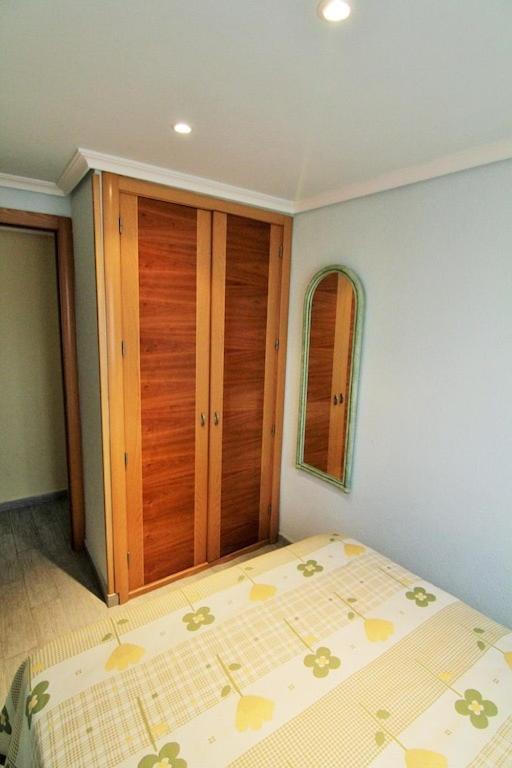 Apartamento Torre Yago, primera línea de playa para 6 personas Benidorm Bagian luar foto
