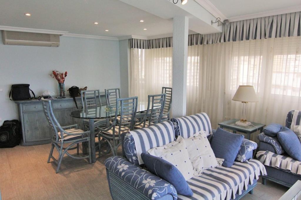 Apartamento Torre Yago, primera línea de playa para 6 personas Benidorm Bagian luar foto
