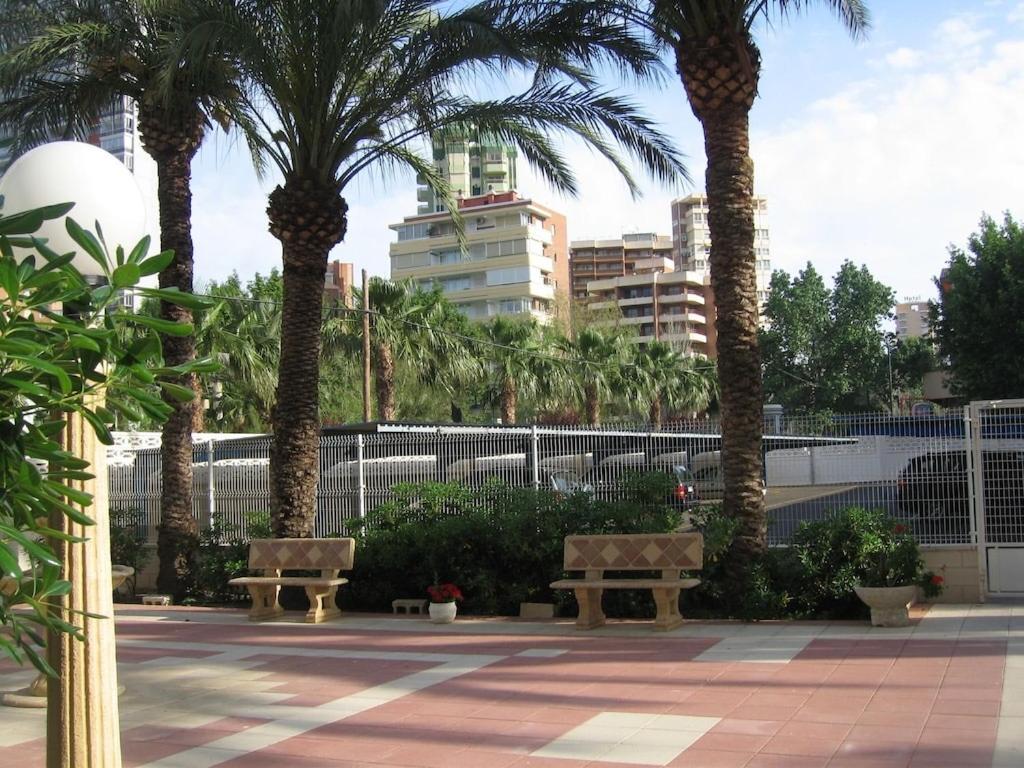 Apartamento Torre Yago, primera línea de playa para 6 personas Benidorm Bagian luar foto